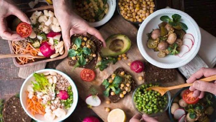 दुनिया भर में लोग अपना रहे वीगन डाइट, जानें इसकी पूरी डिटेल
